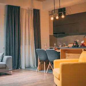 https://apartment-sixteen.alltbilisihotels.com